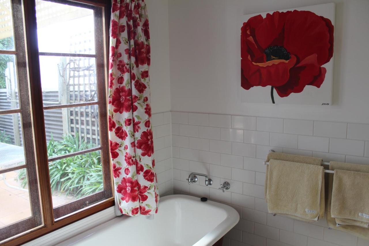 Bed & Breakfast Victoria *